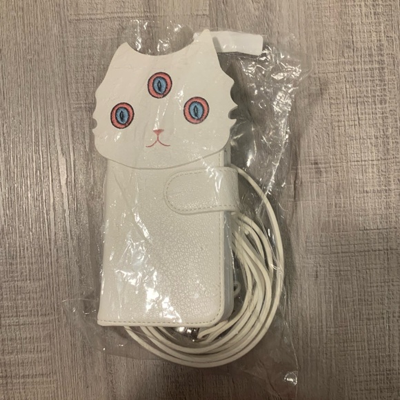 Valfre Never Used Blanco White Cat Kitty Phone Case for iPhone 6, 7, and 8 - Picture 5 of 5